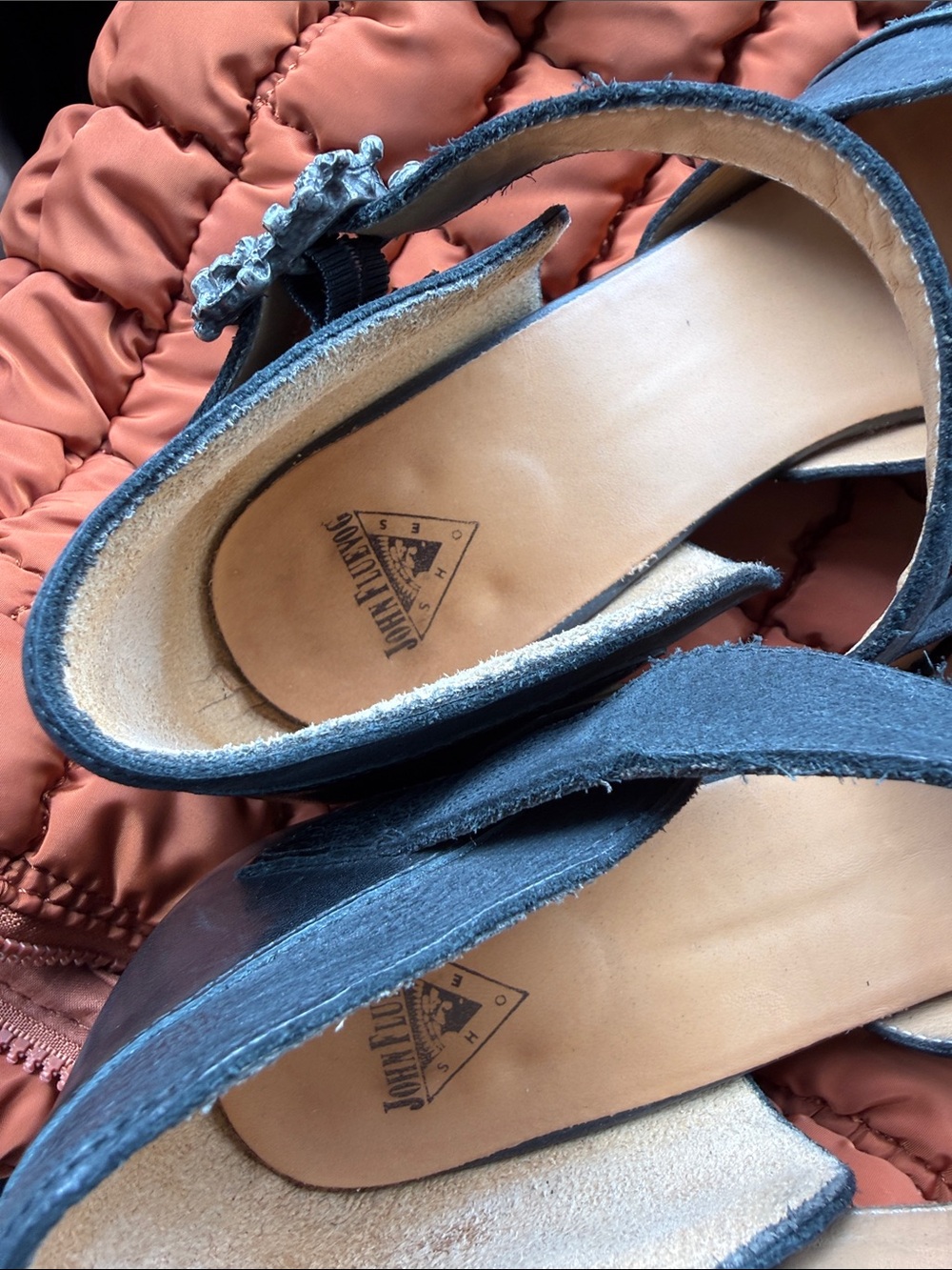 John Fluevog Shoes Art Deco Strap
Heels Sandal size 11 great condition - Picture 5 of 7
